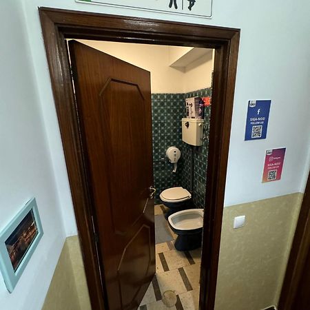 Pilar Hostel - Rua De Santa Catarina - Porto Luaran gambar