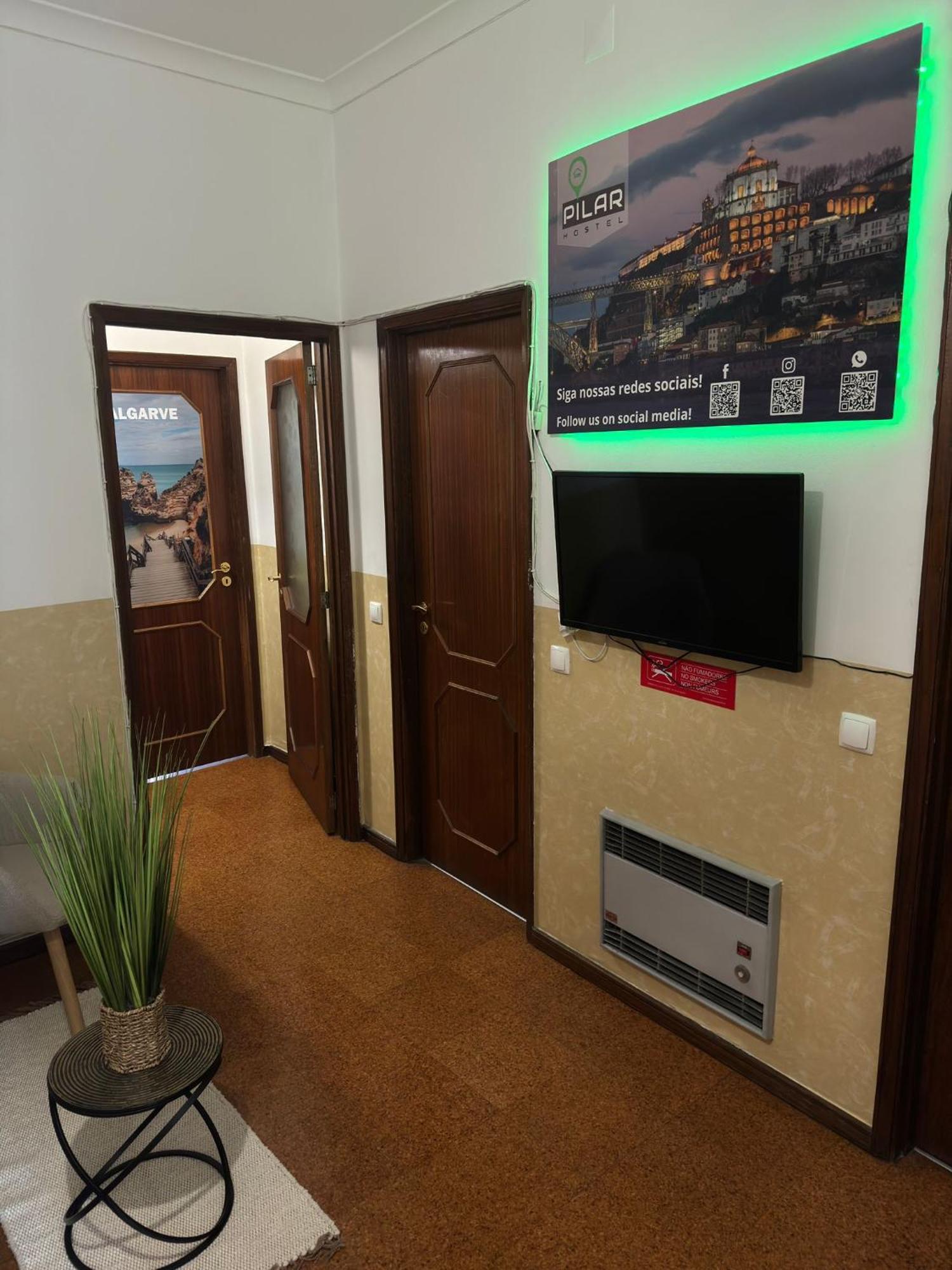 Pilar Hostel - Rua De Santa Catarina - Porto Luaran gambar