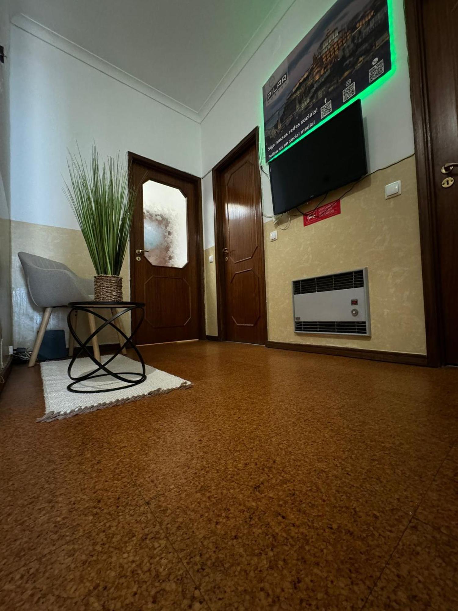 Pilar Hostel - Rua De Santa Catarina - Porto Luaran gambar