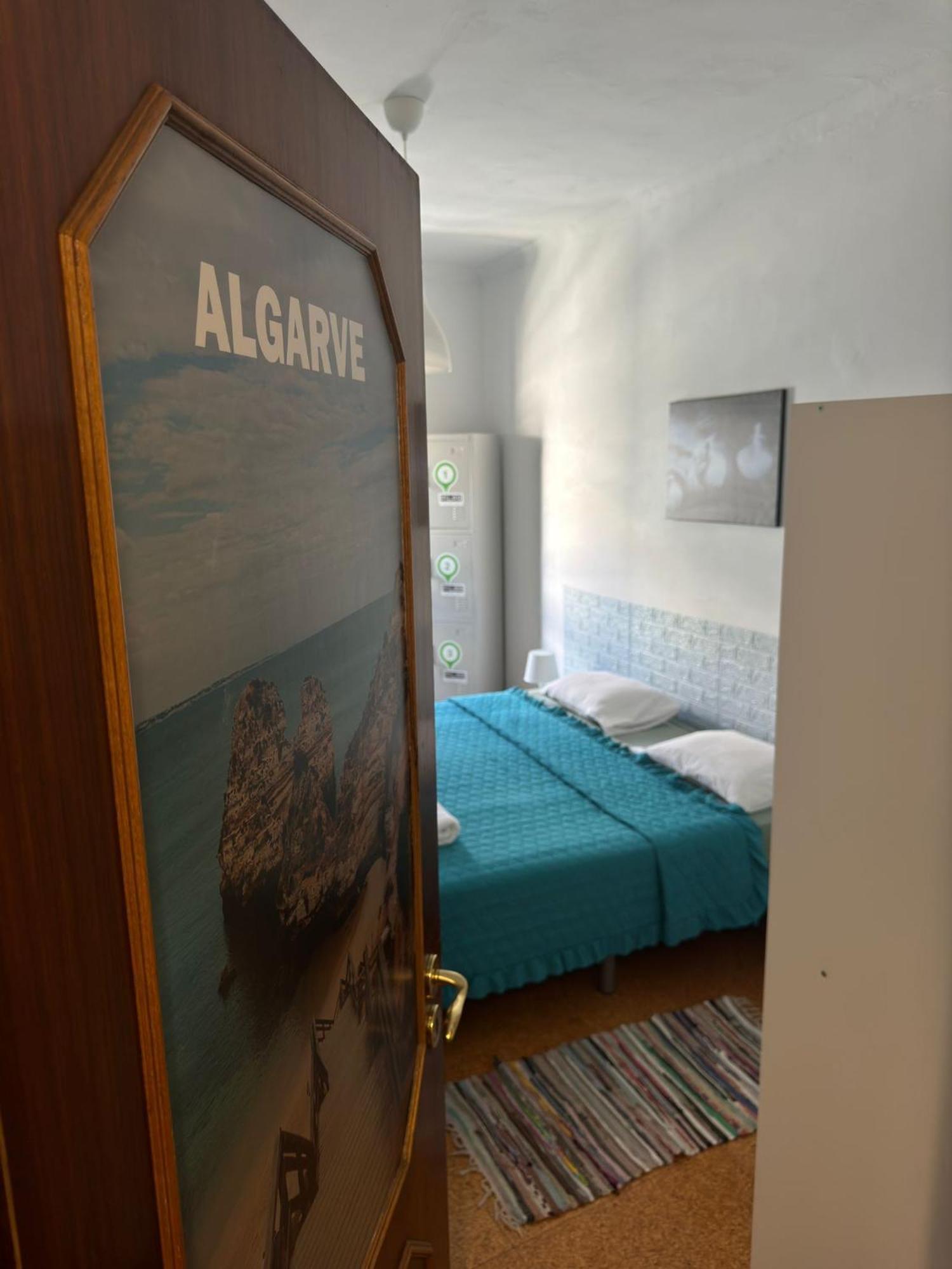 Pilar Hostel - Rua De Santa Catarina - Porto Luaran gambar