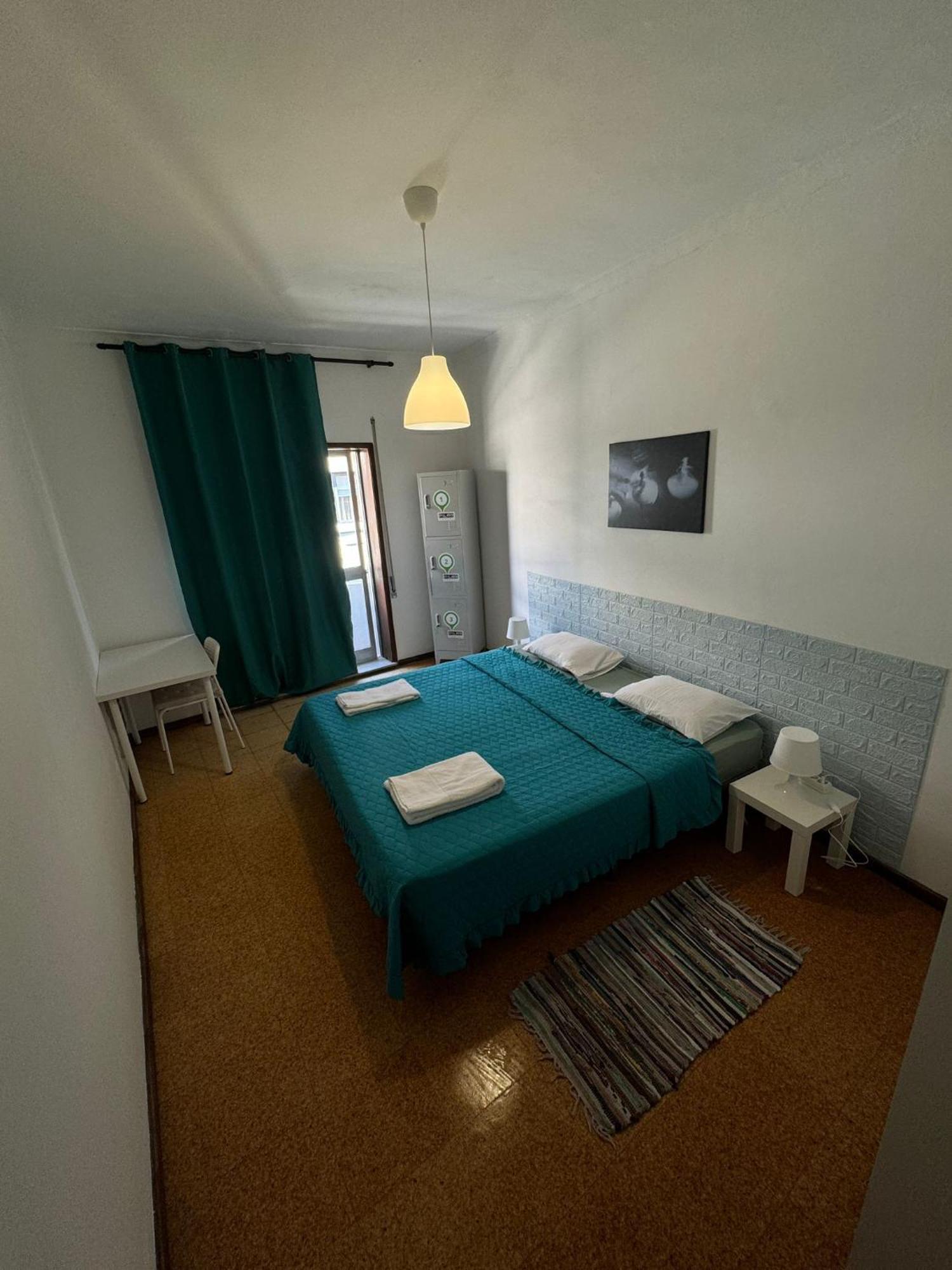 Pilar Hostel - Rua De Santa Catarina - Porto Luaran gambar