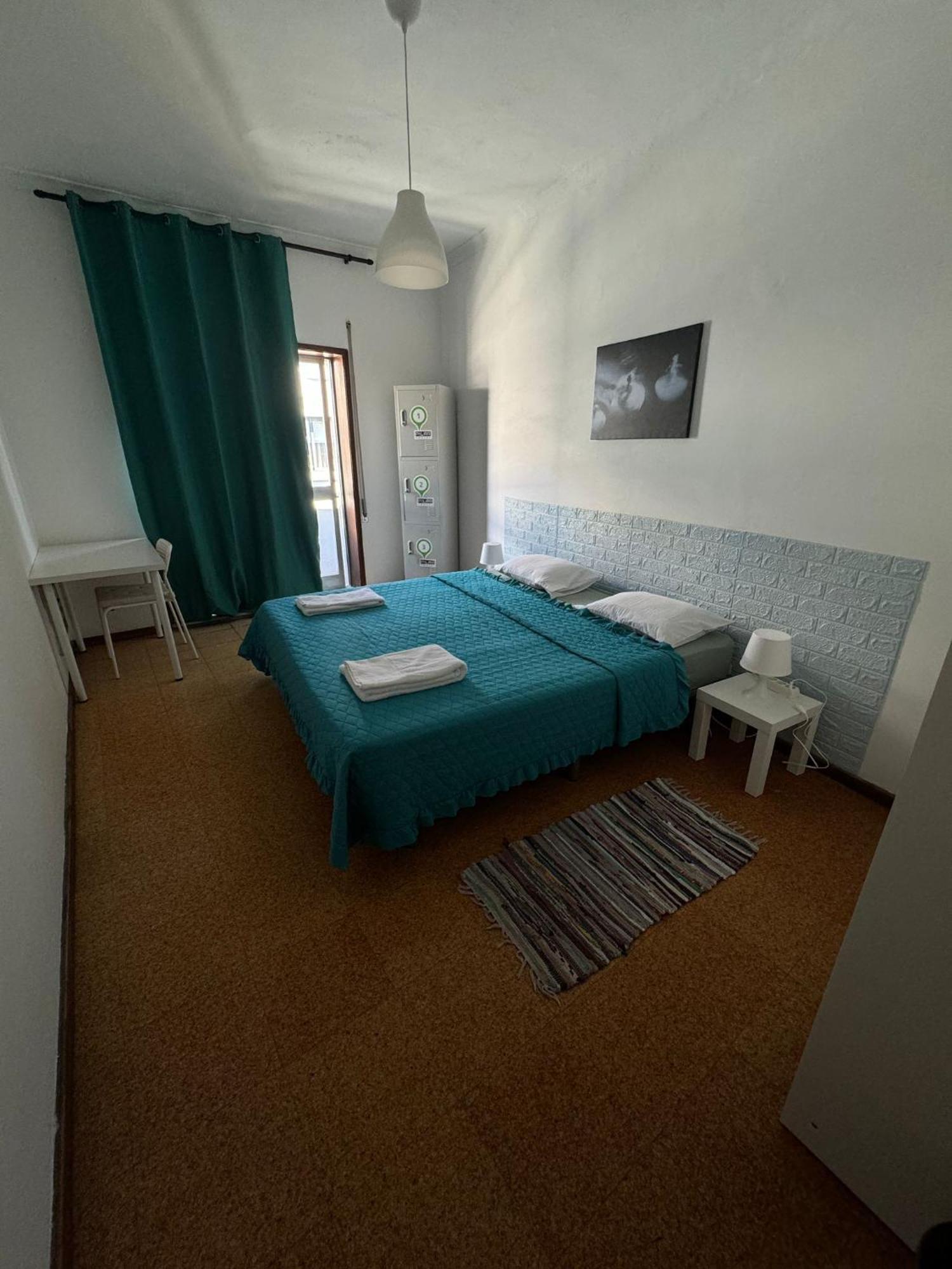 Pilar Hostel - Rua De Santa Catarina - Porto Luaran gambar