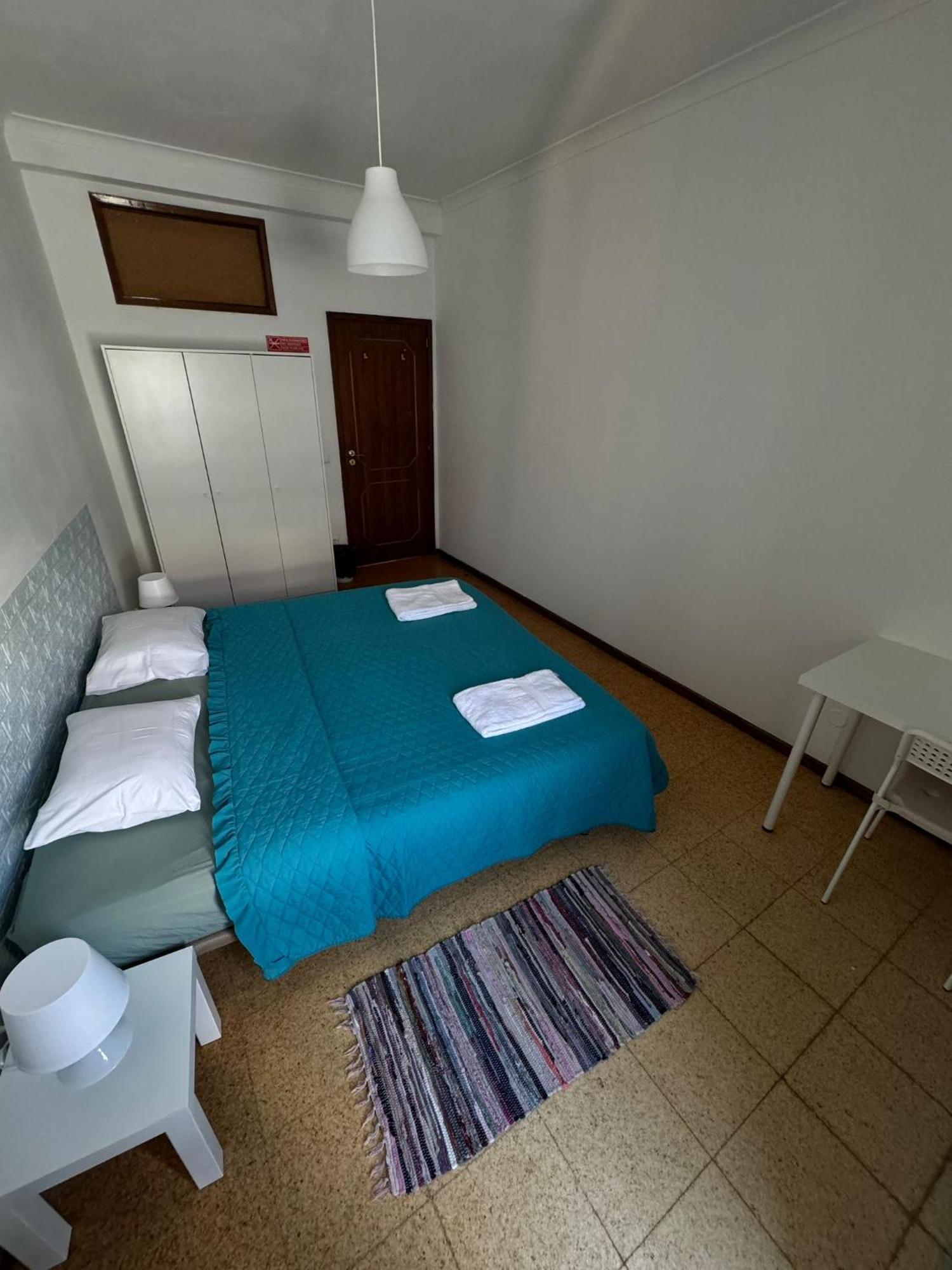 Pilar Hostel - Rua De Santa Catarina - Porto Luaran gambar