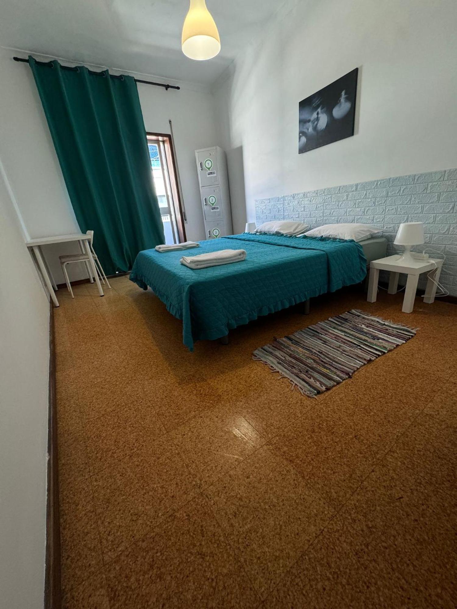 Pilar Hostel - Rua De Santa Catarina - Porto Luaran gambar